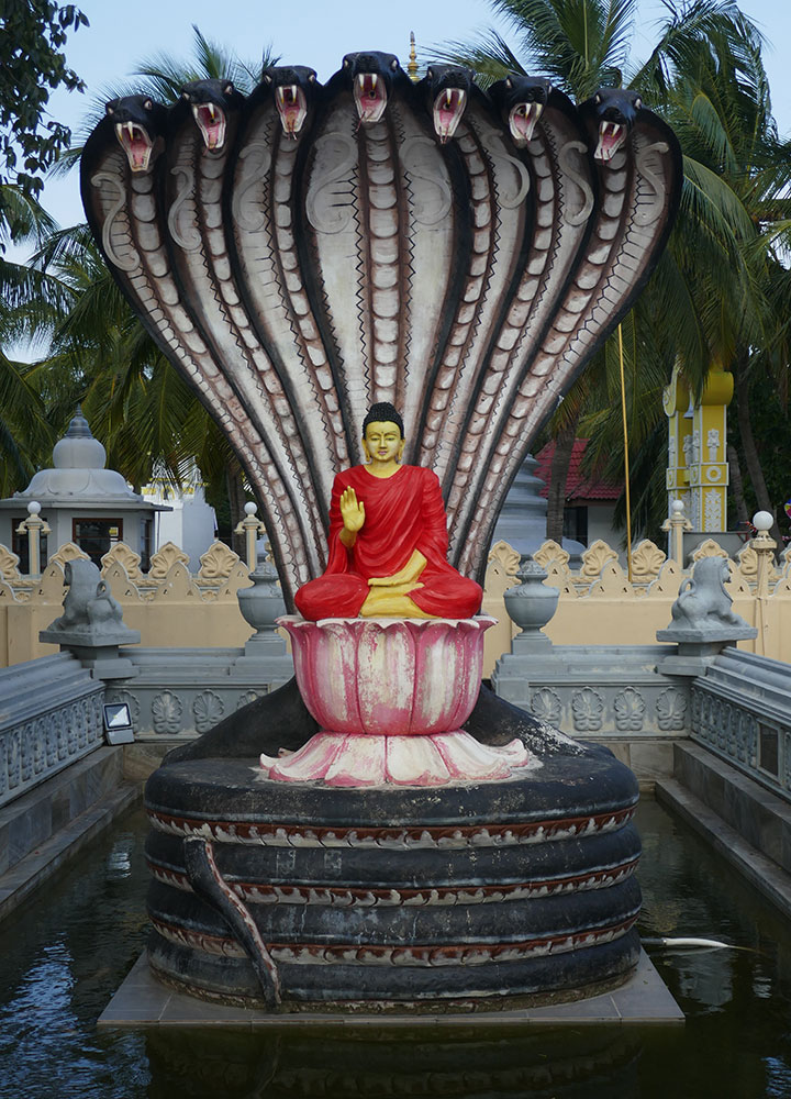 Buddha with nagas, Nagapeepa Purana Rajamaha Viharaya, Nainathevu